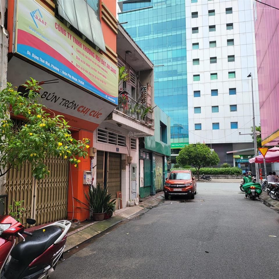 Bán nhà mặt tiền trung tâm đang cho thuê có thu nhập ngay