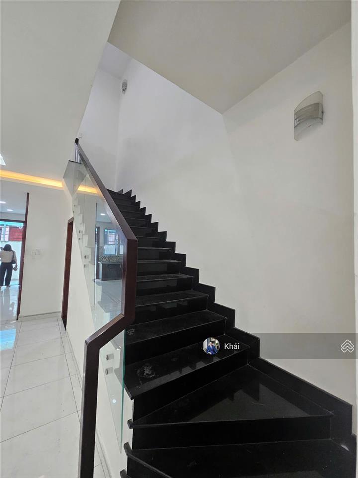 Nhà phố eco xuân khu componud đầy đủ tiện ích, có hồ bơi, sân tenis, bóng đá, cách lotte mart 500m