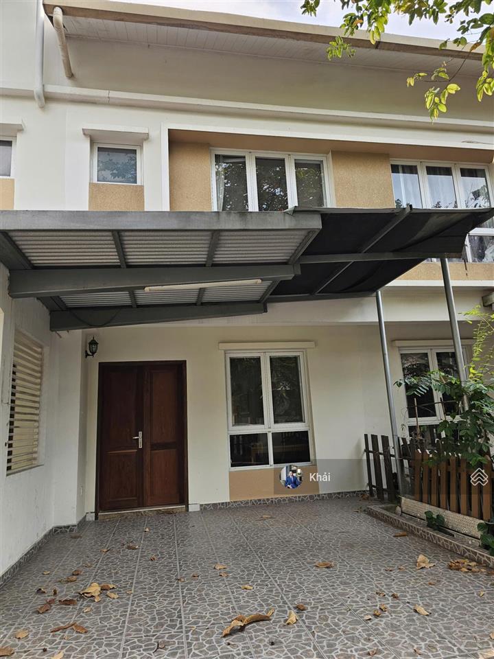 Nhà phố eco xuân khu componud đầy đủ tiện ích, có hồ bơi, sân tenis, bóng đá, cách lotte mart 500m