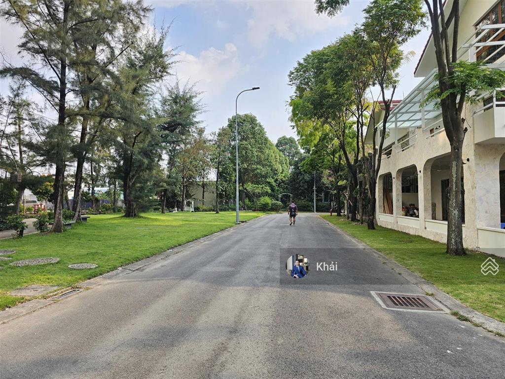 Nhà phố eco xuân khu componud đầy đủ tiện ích, có hồ bơi, sân tenis, bóng đá, cách lotte mart 500m