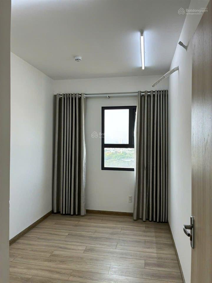 Cần cho thuê căn 2pn, 67m2, nhà có nội thất tương đối, hướng mát ở được ngay