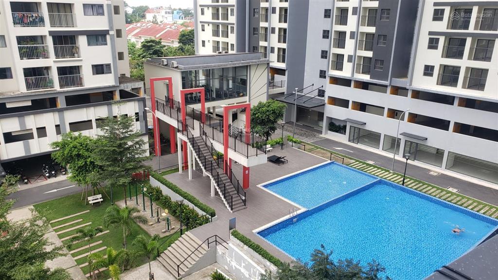 Căn hộ góc, 3pn, 2wc, nhà hoàn thiện có bếp rèm, giá bán tốt chỉ 2,65 tỷ (còn tl), shr cc ngay
