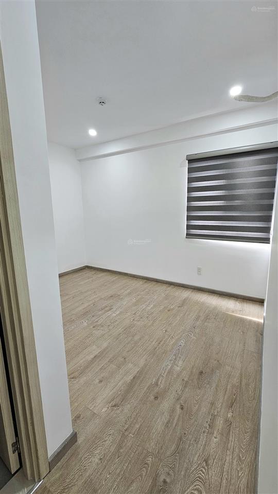 Eco xuân cho thuê 3pn, nhà mới chưa ở, có bếp full + rèm + giàn phơi + lưới an toàn
