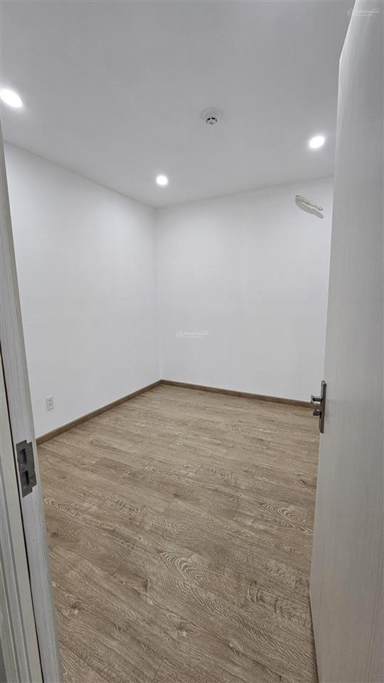 Eco xuân cho thuê 3pn, nhà mới chưa ở, có bếp full + rèm + giàn phơi + lưới an toàn