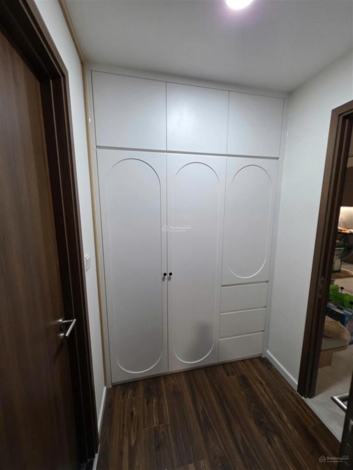 Khách gửi căn 68m2 full nội thất giá tốt  0918 585 ***