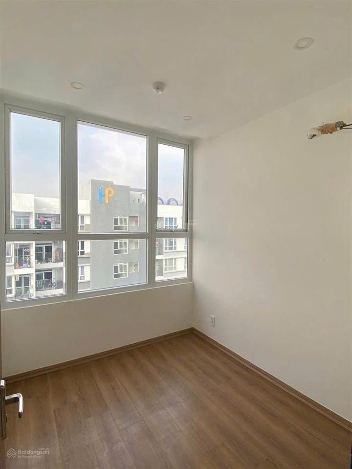 Mình cần cho thuê căn 3pn view đẹp, tầng cao có 3 máy lạnh giá 12tr/th