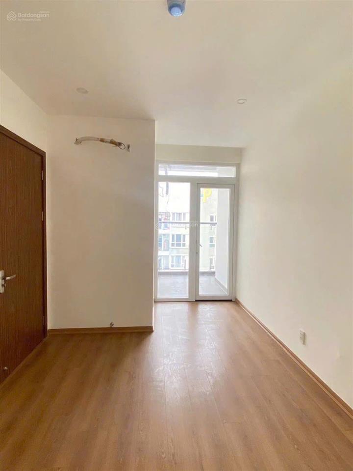 Mình cần cho thuê căn 3pn view đẹp, tầng cao có 3 máy lạnh giá 12tr/th