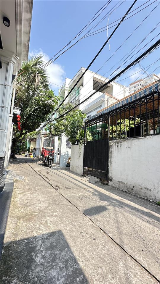 Nhà 74,9m2 hẻm ô tô đỗ cửa khu tên lửa giá bán 5,6 tỷ tl