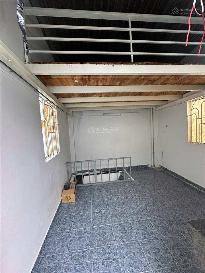 Nhà bán trệt 1 lầu đúc btct có sổ hồng riêng  hẻm 3m đường văn thân p8 q6