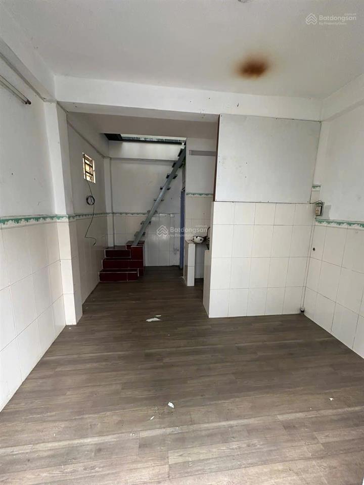 Nhà bán trệt 1 lầu đúc btct có sổ hồng riêng  hẻm 3m đường văn thân p8 q6