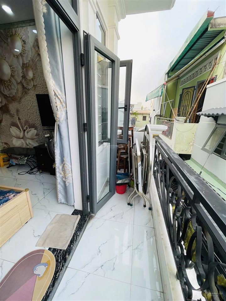 Bán gấp nhà riêng 32m2, 1 lầu đúc, giá 3,79 tỷ ở tỉnh lộ 10, p bình trị đông, q bình tân, hcm