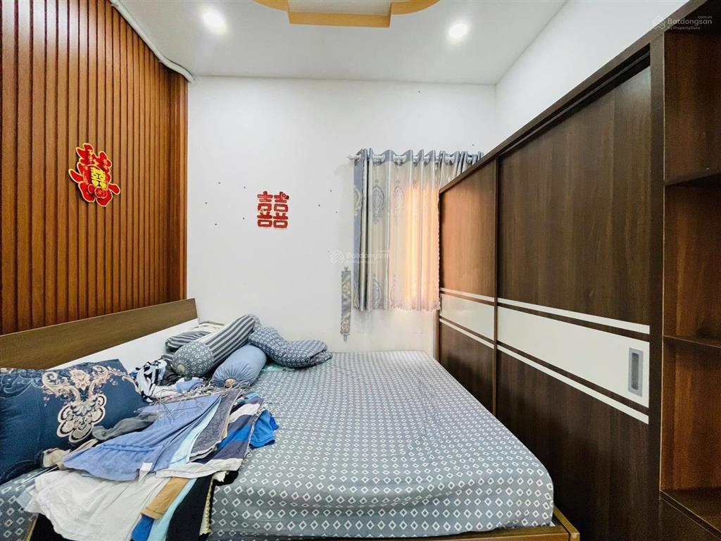Bán gấp nhà riêng 32m2, 1 lầu đúc, giá 3,79 tỷ ở tỉnh lộ 10, p bình trị đông, q bình tân, hcm