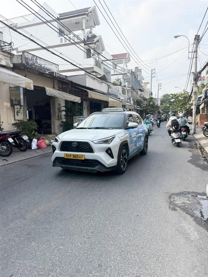 Nhà bán 5 tấm đúc 6pn 8wc  mtkd đường số 8, khu lê văn quới, q. bình tân  giá 10,5 tỷ tl