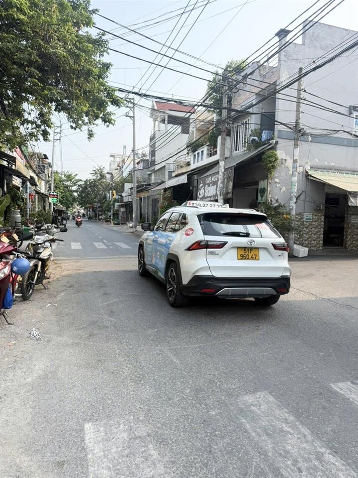 Nhà bán 5 tấm đúc 6pn 8wc  mtkd đường số 8, khu lê văn quới, q. bình tân  giá 10,5 tỷ tl