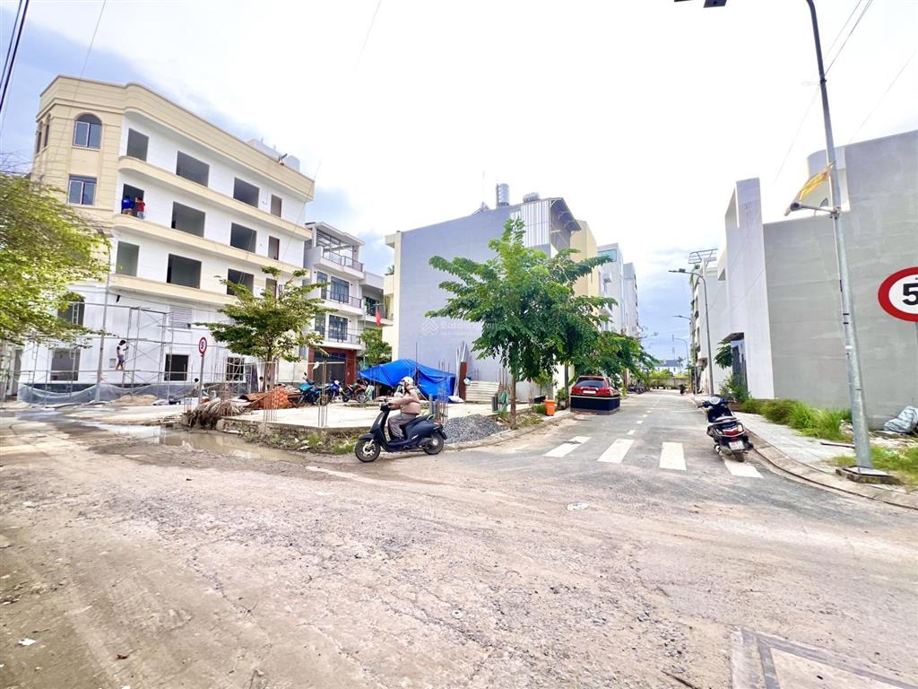 Đất 5mx10m thổ cư, đường xe tải rộng 10m, an phú đông 12, giá 3.999 tỷ, đi vườn lài về gò vấp