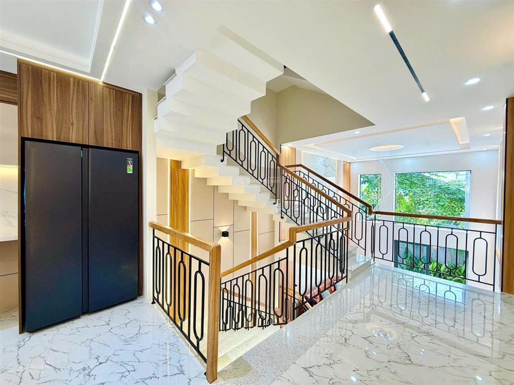 Nhà mới đẹp 6.680 tỷ 70m2, 4pn, sát cầu an lộc, nguyễn oanh (gò vấp), ô tô ngủ trong nhà