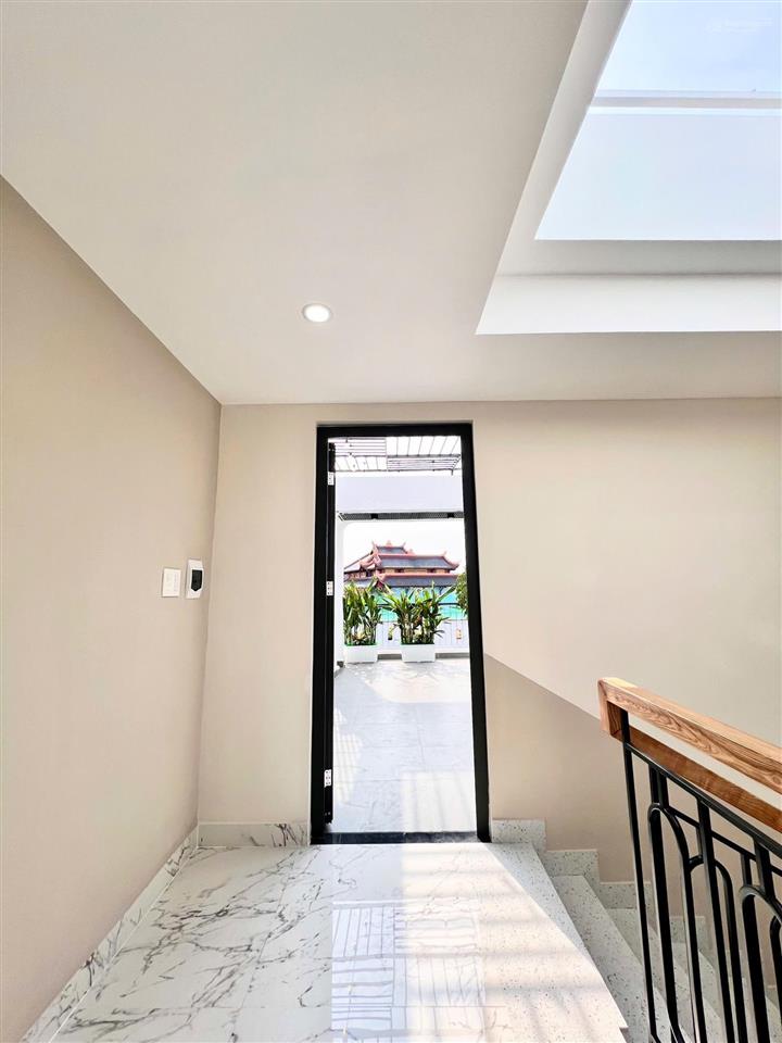 Nhà mới đẹp 6.680 tỷ 70m2, 4pn, sát cầu an lộc, nguyễn oanh (gò vấp), ô tô ngủ trong nhà