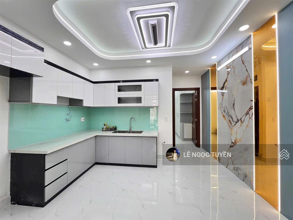 Hiếm! nhà mới 3 phòng ngủ, chỉ 4tỷ250 ngay trung tâm chợ cầu đồng  ngã 4 ga, dân cư đông đúc