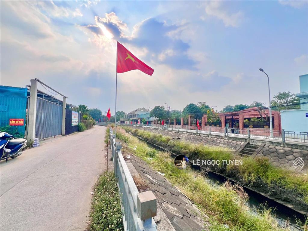 Bán lô đất 82m2 ngang 4.5m mặt tiền kinh doanh được, gần trục vườn lài, an phú đông, q12