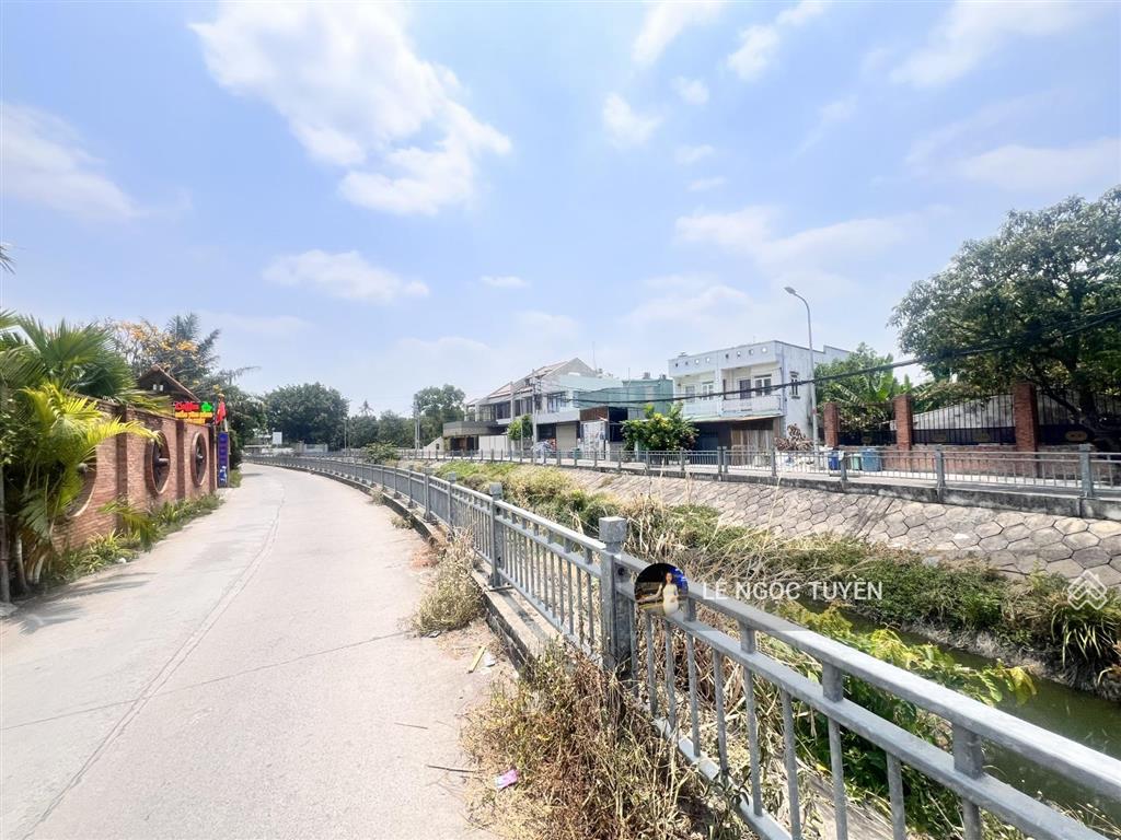 Bán lô đất 82m2 ngang 4.5m mặt tiền kinh doanh được, gần trục vườn lài, an phú đông, q12