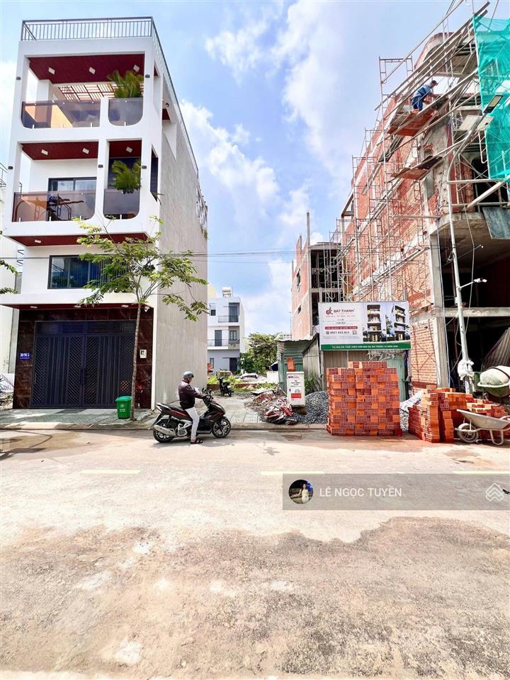 4 tỷ bán lô đất ngang 4.5m xây full và cao tầng, an phú đông, quận 12