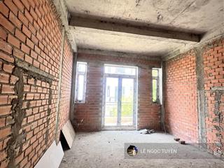 Nhà thô 1 trệt 3 lầu chỉ 5.5 tỷ gần trường đh nguyễn tất thành, giá bán lỗ thu hồi vốn