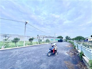 Bán lô đất 220m2, thổ cư 110m2 giá 6.5 tỷ, ngay mặt tiền rạch an phú đông 09