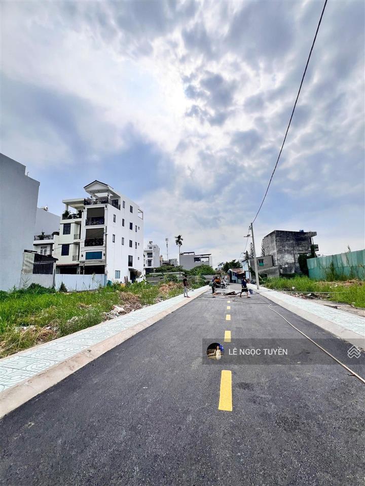 Bán đất 1 sẹc vườn lài đường 8m, sổ riêng sẵn, 5 tỷ 450, cách gò vấp 2km