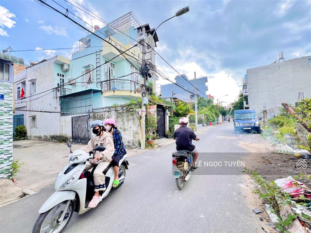 Bán đất gần ngã tư ga đường thạnh lộc 26 chợ cầu đông 86m2, mặt tiền ở, kinh doanh đều tiện