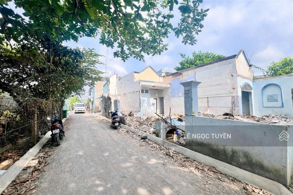 Giảm 500tr còn 4,850 tỷ, hẻm 306 vườn lài, cách cầu an phú đông qua gò vấp 600m