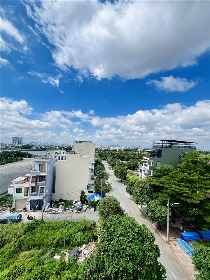 Nhà mặt tiền an phú đông 13 cao 6 tầng, ngang 7.1m, vừa ở và kinh doanh căn hộ dịch vụ có dòng tiền