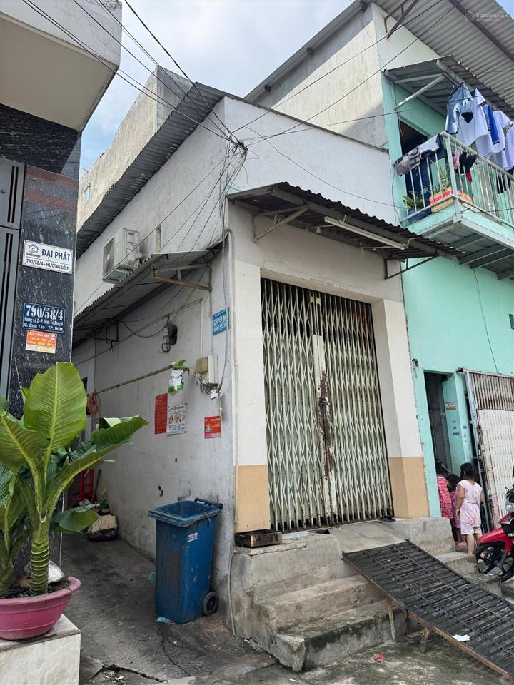 Bán dãy nhà trọ 5 phòng đường hương lộ 2 4x20m vuông vức, giá ưu đãi 5,9 tỷ, 80 m2