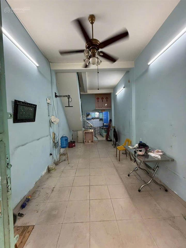 Chính chủ bán nhà hẻm xe hơi 6m lãnh binh thăng, quận 11, 1 trệt 2 lầu đúc
