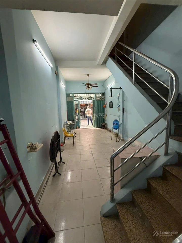 Chính chủ bán nhà hẻm xe hơi 6m lãnh binh thăng, quận 11, 1 trệt 2 lầu đúc