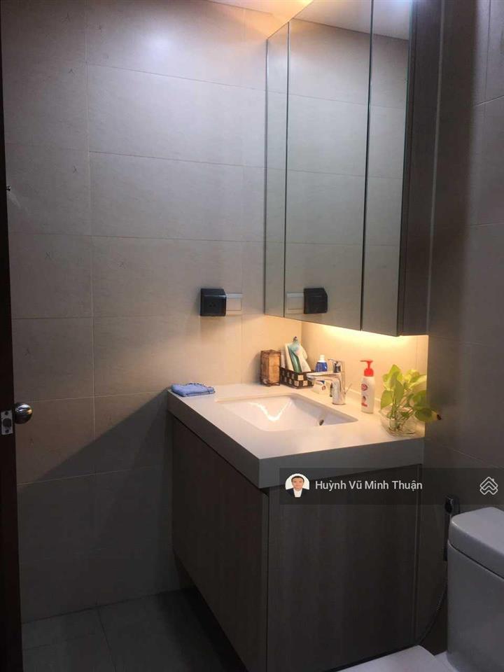 Cho thuê các căn hộ ở vinhomes golden river 2 pn giá tốt trong khu vực, dọn vào ở ngay