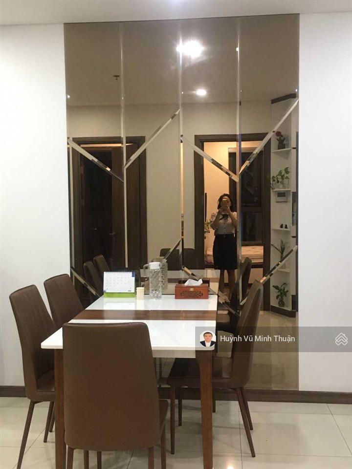 Cho thuê các căn hộ ở vinhomes golden river 2 pn giá tốt trong khu vực, dọn vào ở ngay