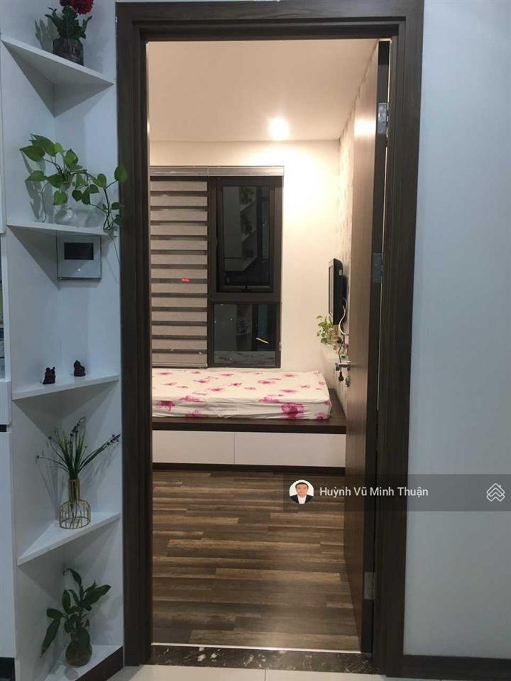 Cho thuê các căn hộ ở vinhomes golden river 2 pn giá tốt trong khu vực, dọn vào ở ngay