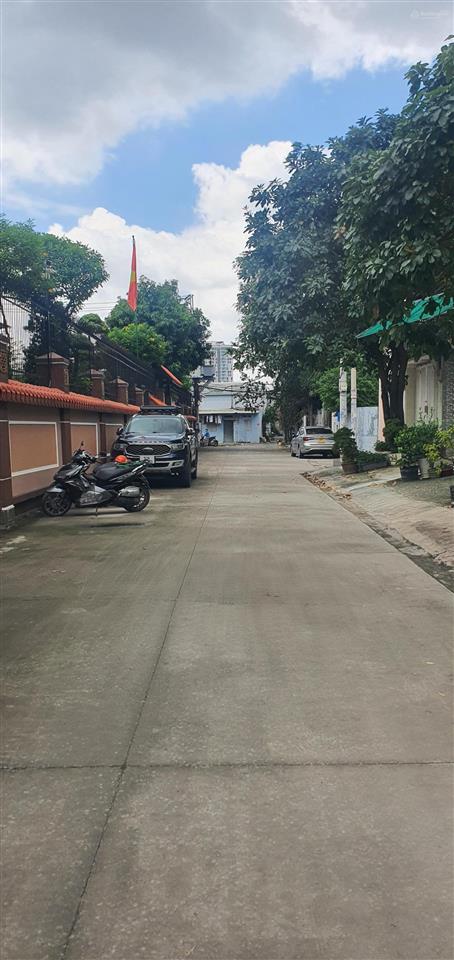 Chính chủ bán gấp lô đất sổ hồng 5x27m đường xe tải 7m ngay đường 7 giáp vạn phúc city