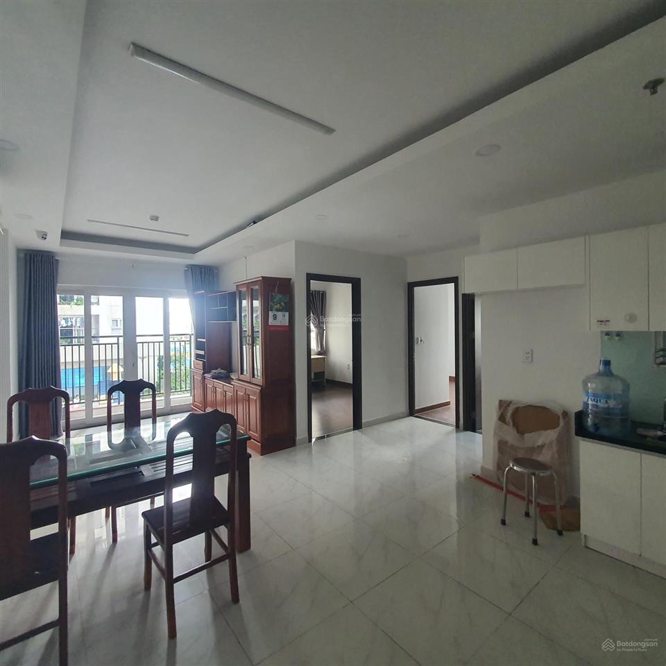 Cần cho thuê căn hộ 3 phòng ngủ, nhà mới vào ở ngay