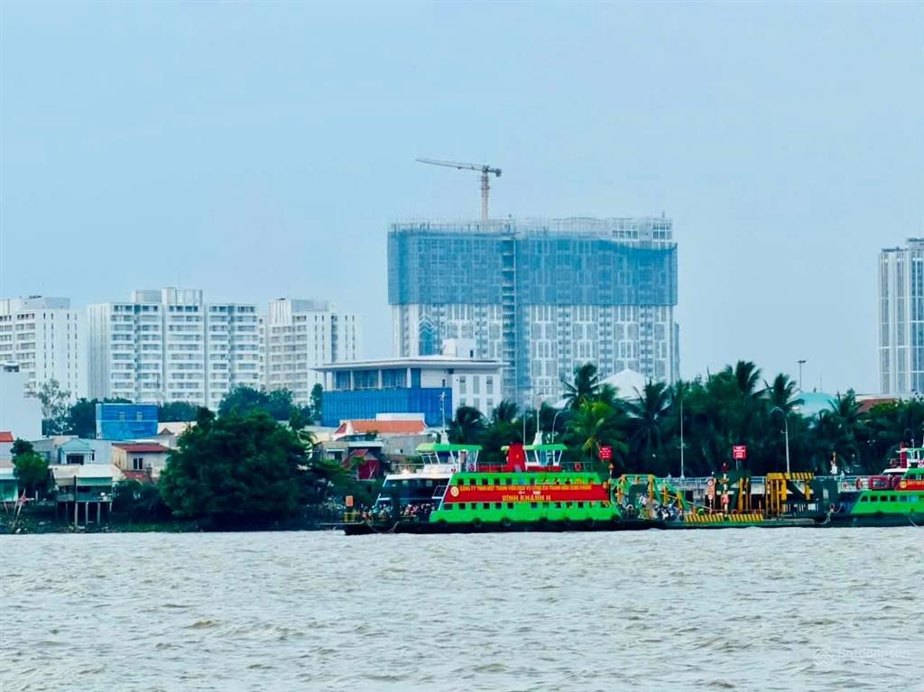 Căn góc tầng trung đẹp, cc citi grand giá 3,29 tỷ, 57m2,2pn,2wc view q1&công viên. giao nhà t12/26
