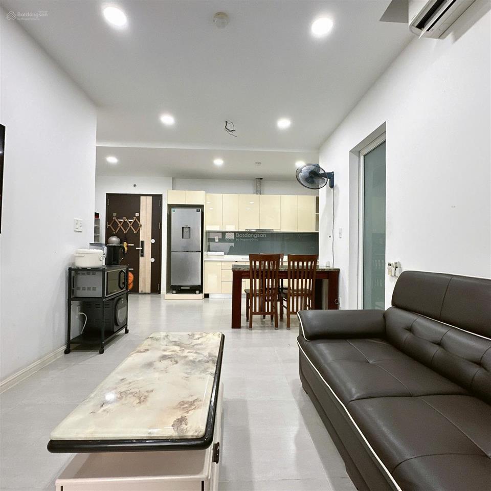 Bán biệt thự quận 5 ngay nguyễn chí thanh 8 x 20 nhà 3 lầu thang máy