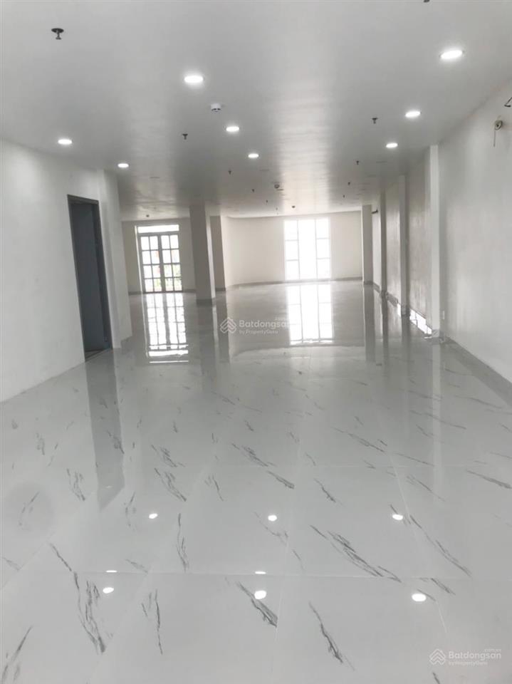Cho thuê nhà 425a nguyễn văn luông, quận 6, diện tích 5,2 x 27, nhà 7 tầng thang máy