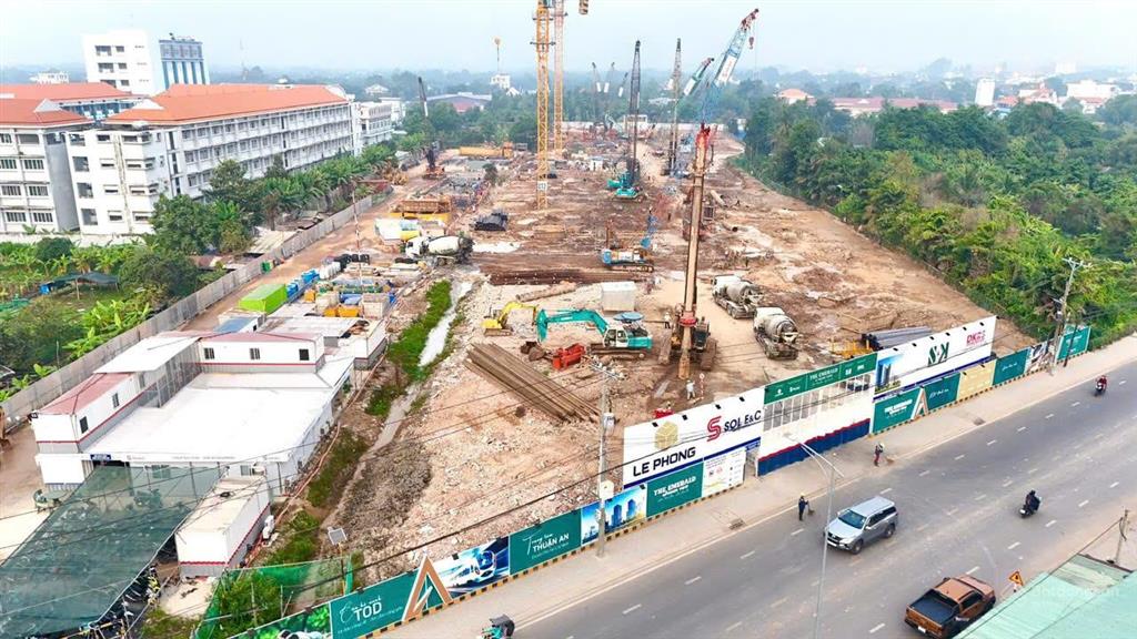 Bán cắt lỗ căn hộ the emerald garden view  cạnh aeon mall bình dương