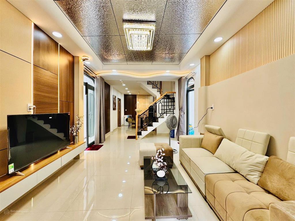 Hoa hồng 80tr bán nhà 4 phòng ngủ đường phan văn hân, phường gia định, bình thạnh
