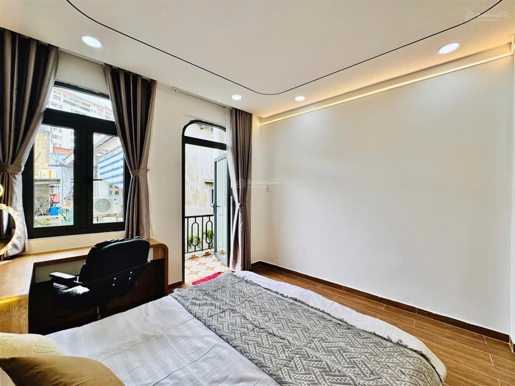 Hoa hồng 80tr bán nhà 4 phòng ngủ đường phan văn hân, phường gia định, bình thạnh