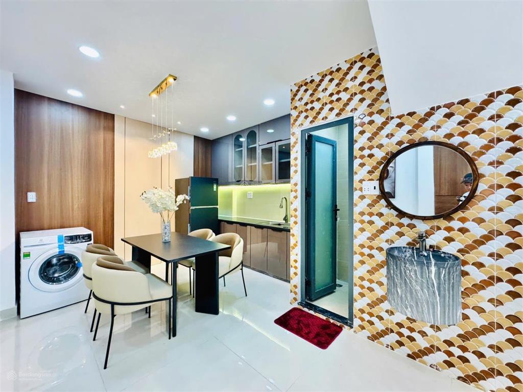 Hoa hồng 80tr bán nhà 4 phòng ngủ đường phan văn hân, phường gia định, bình thạnh