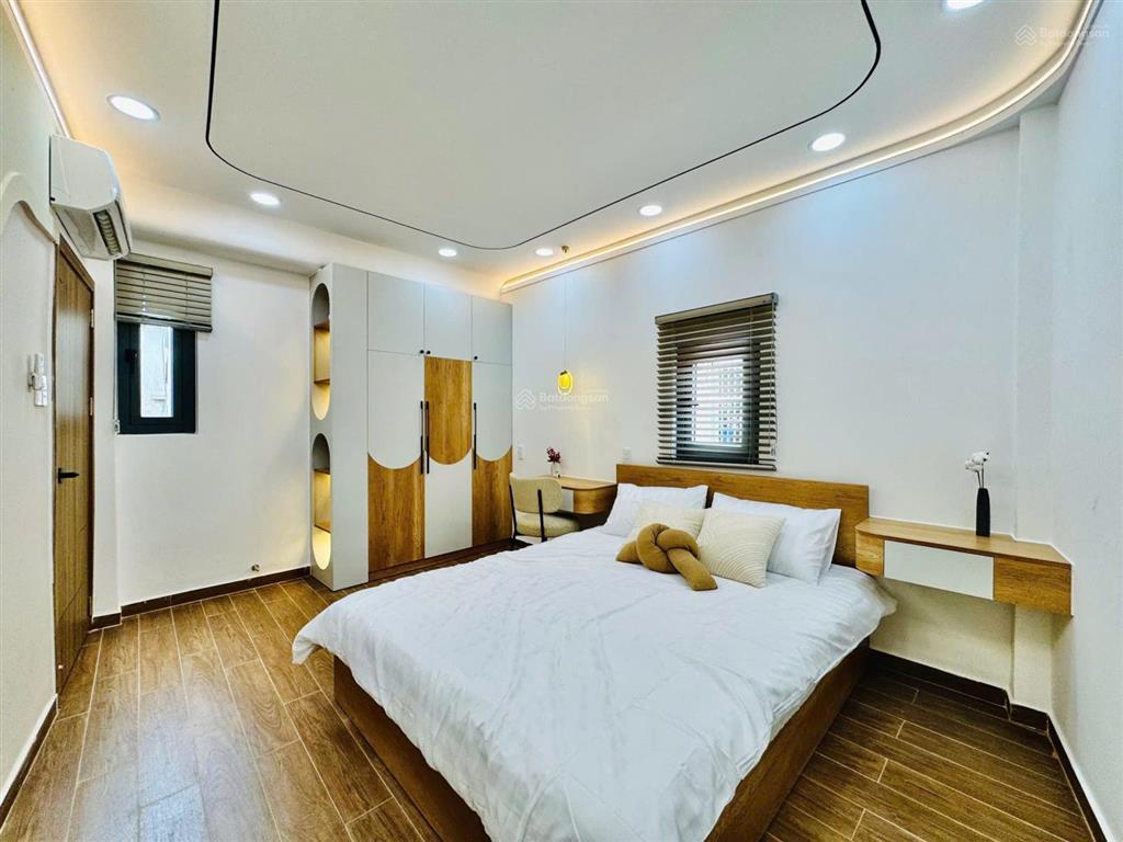Hoa hồng 80tr bán nhà 4 phòng ngủ đường phan văn hân, phường gia định, bình thạnh
