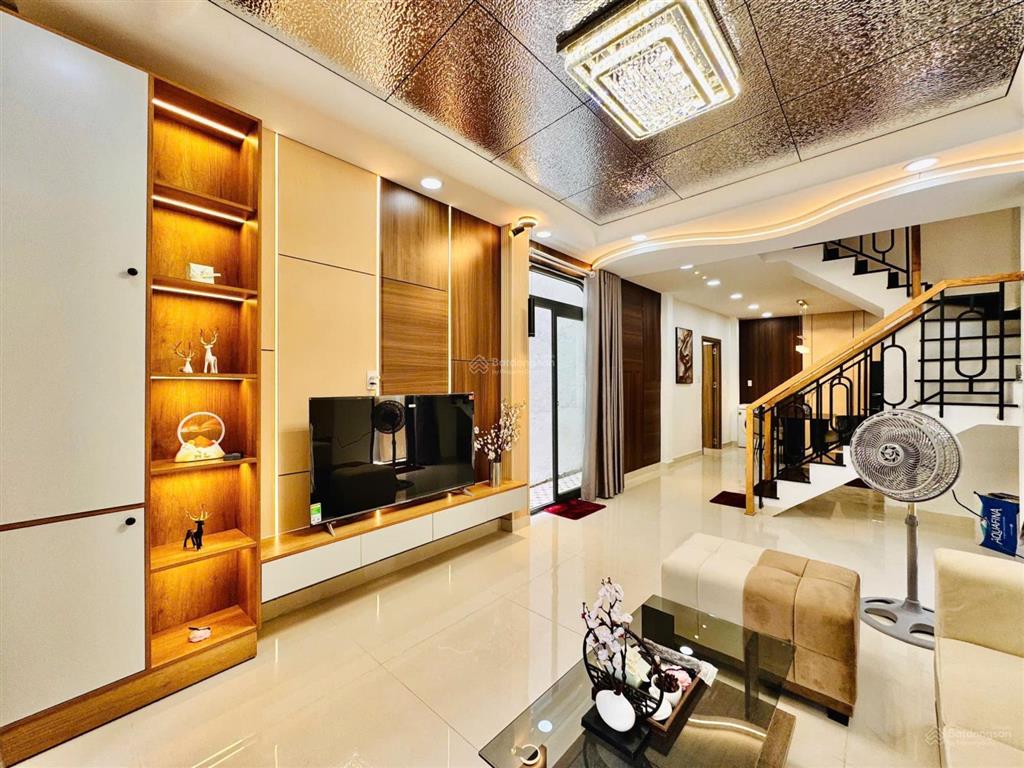 Hoa hồng 80tr bán nhà 4 phòng ngủ đường phan văn hân, phường gia định, bình thạnh