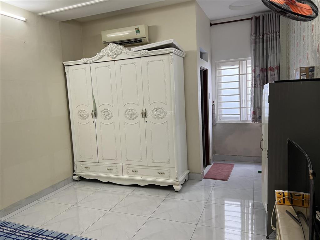 Cạnh hương lộ 2, 1 trệt 3 lầu 78.9m2, full nt đẹp, 7.8 tỷ. đường 6.5 m