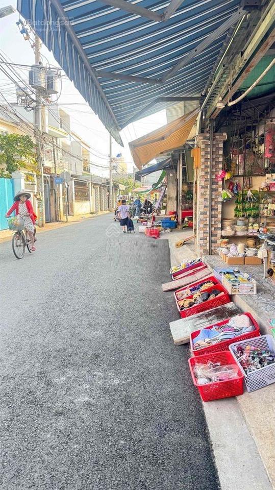 Chính chủ gửi bán nhà 1 trệt 1 lầu mặt tiền đường 898 nguyễn duy trinh gần chợ, mầm non, công viên